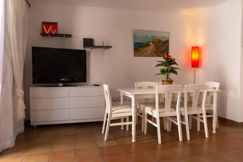 Duplex In Quiet Zone, Next To Sea, Fast Wifi Apartment El Medano  Spain