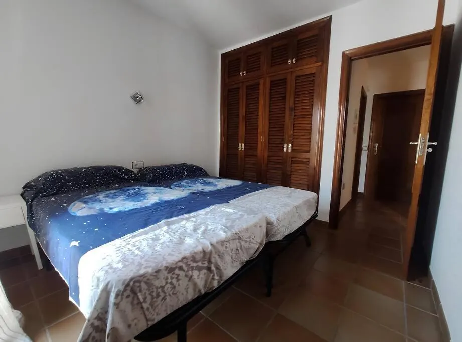 Duplex In Quiet Zone, Next To Sea, Fast Wifi Apartment El Medano  0*, El Medano (Tenerife)
