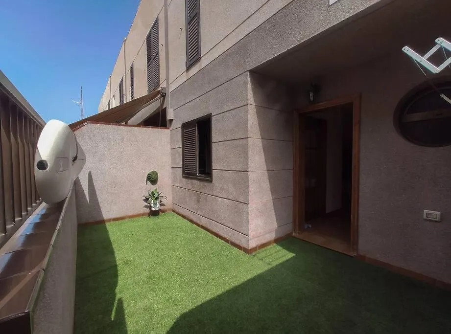 Apartment Ferienwohnung Duplex In Quiet Zone, Next To Sea, Fast Wifi El Médano Spanien